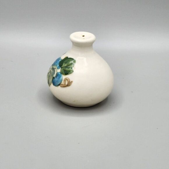 VTG Metlox Poppy Trail Sculptured Grape Blue Salt or Pepper Shaker 3" - Picture 4 of 7